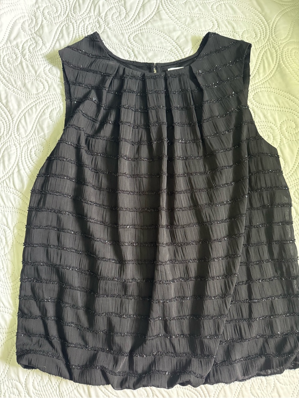 Liz Claiborne Black Sleeveless Textured Shine Blouse